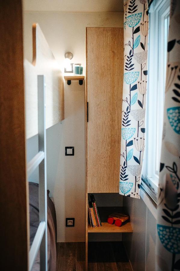 Mobil Home Xxl2 4 Chambres - Camping De Maillac Sainte-Nathalene ภายนอก รูปภาพ